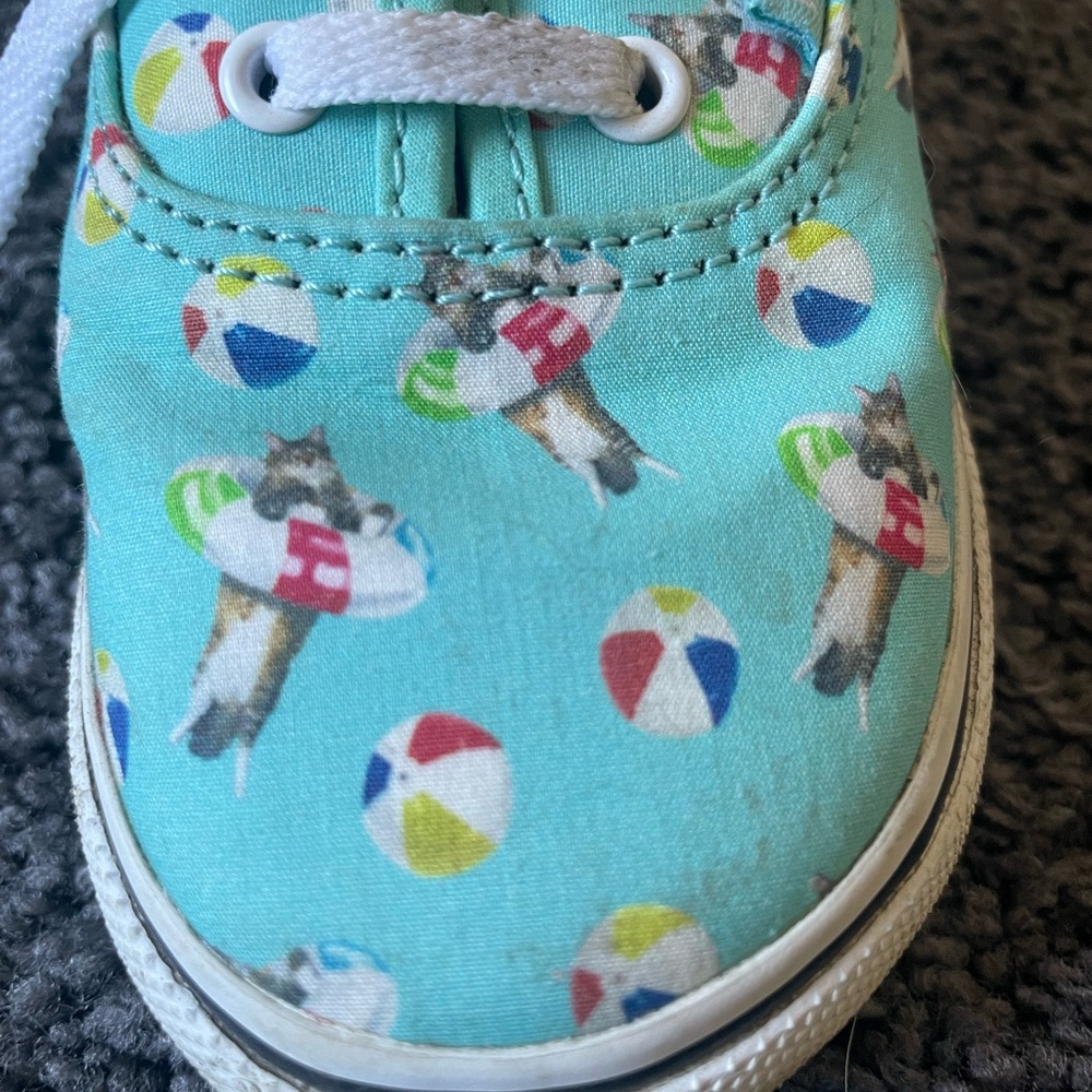 Vans toddler size 9 - So cute!  Cats & Beach balls & inner tubes low tops shoes
